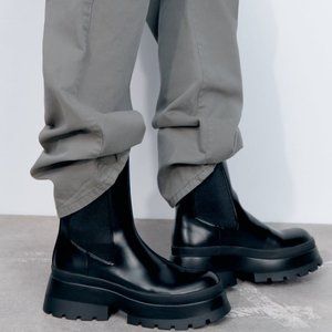 ZARA TREADED CHELSEA BOOTS NWT